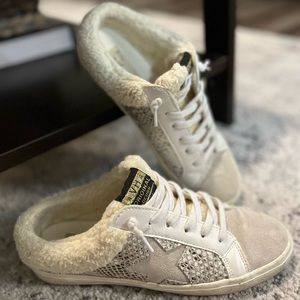 Vintage Havana Fur Slip Ons